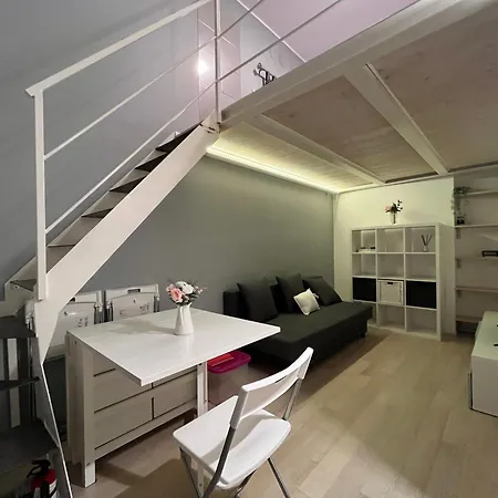 Ak Loft - Lovely In The Heart Of ミラノ